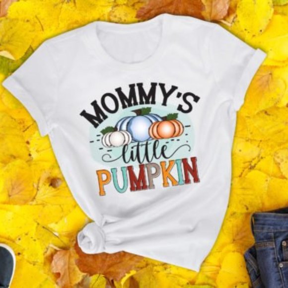 Mommy's Little Pumpkin Softstyle Youth T-Shirt - Picture 1 of 3